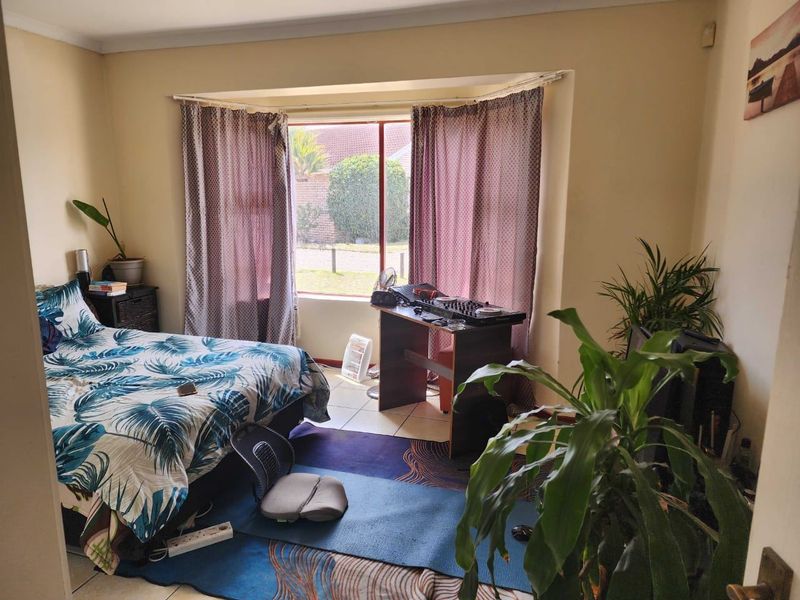 Townhouse For Sale In Port Elizabeth - Photo 10