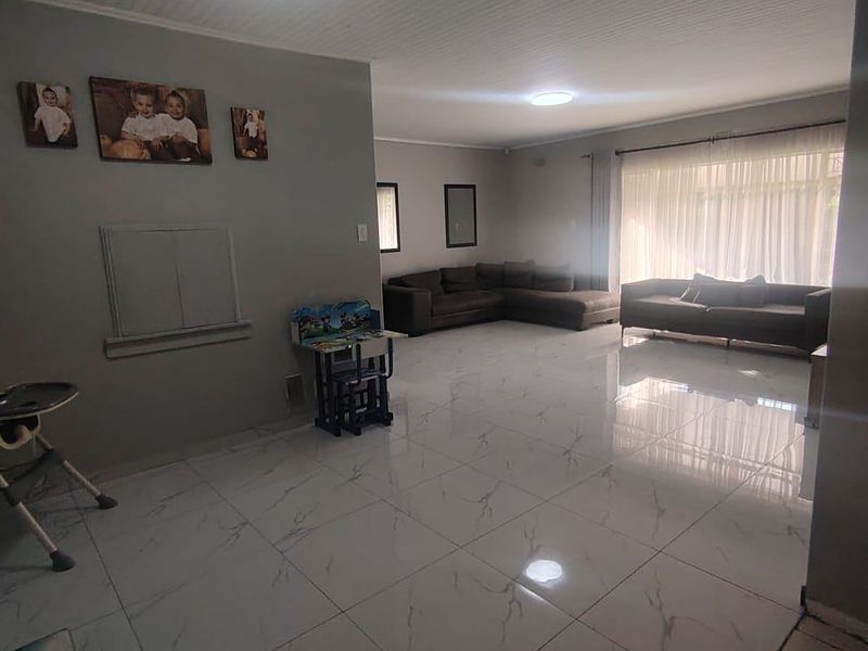 House For Sale In Boksburg - Photo 6