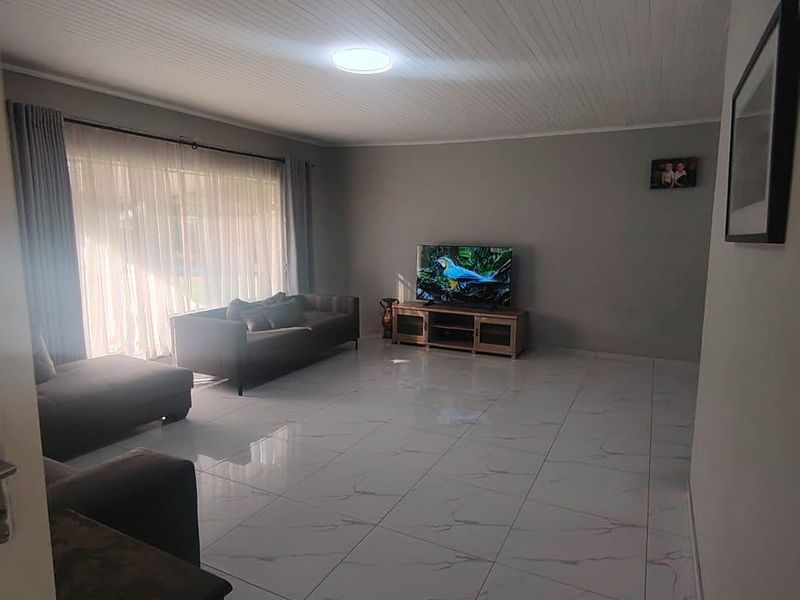 House For Sale In Boksburg - Photo 7