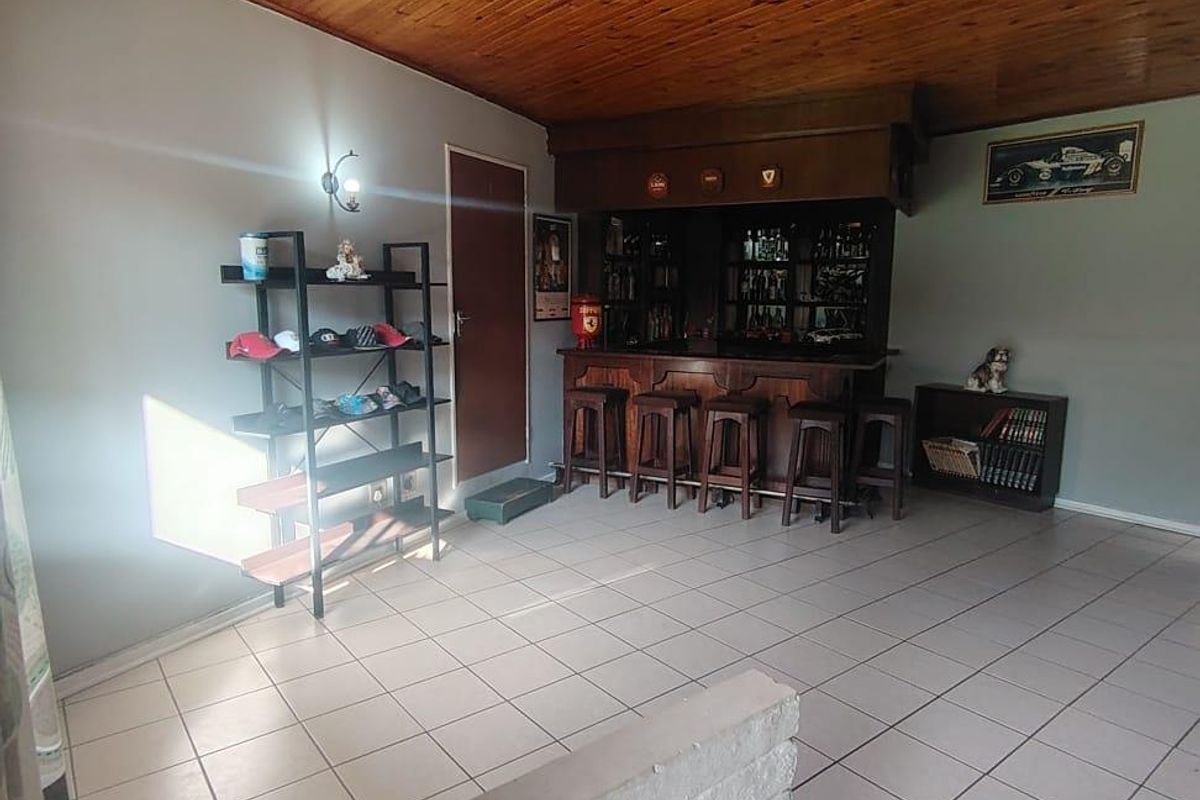 House For Sale In Boksburg - Photo 2