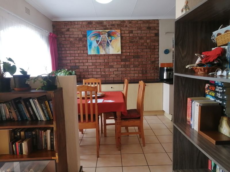 House For Sale In Johannesburg - Photo 6