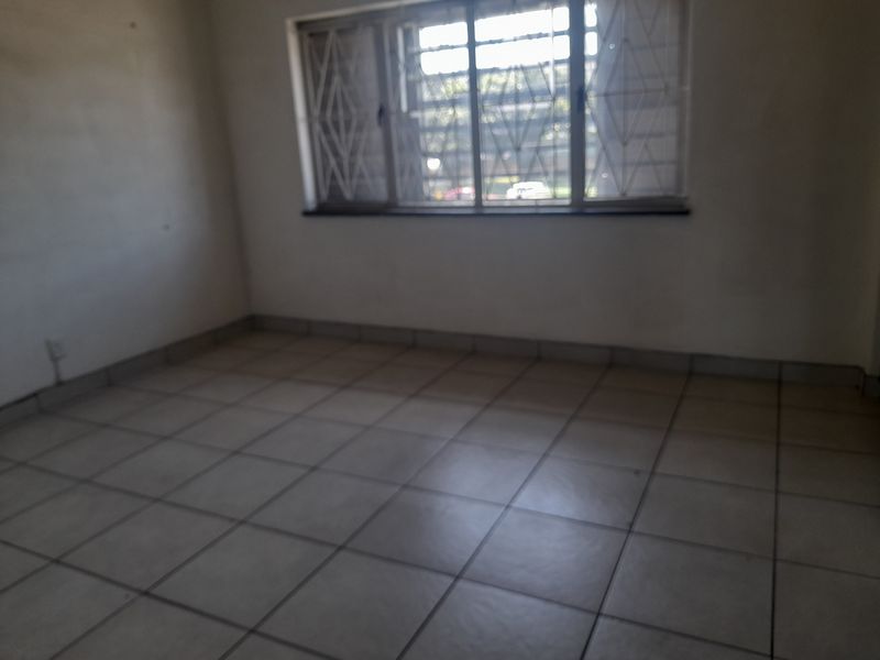 Commercial Rental Monthly In Durban - Photo 4