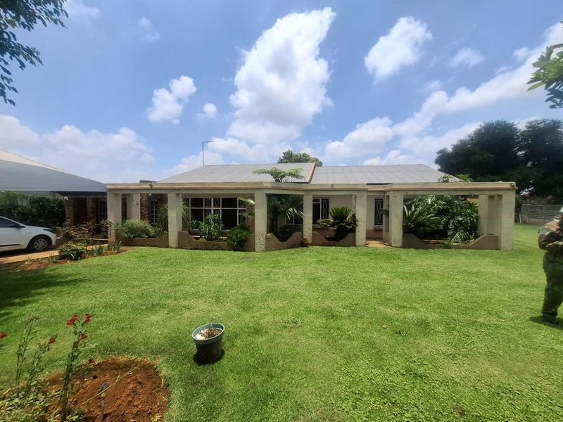 House For Sale In Springs - Photo 2