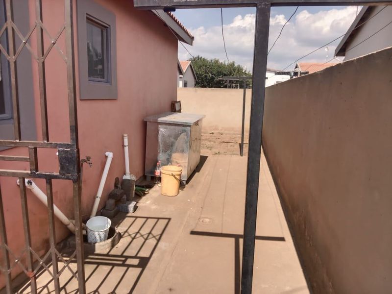 House For Sale In Alberton - Photo 6