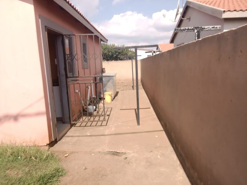 House For Sale In Alberton - Photo 5