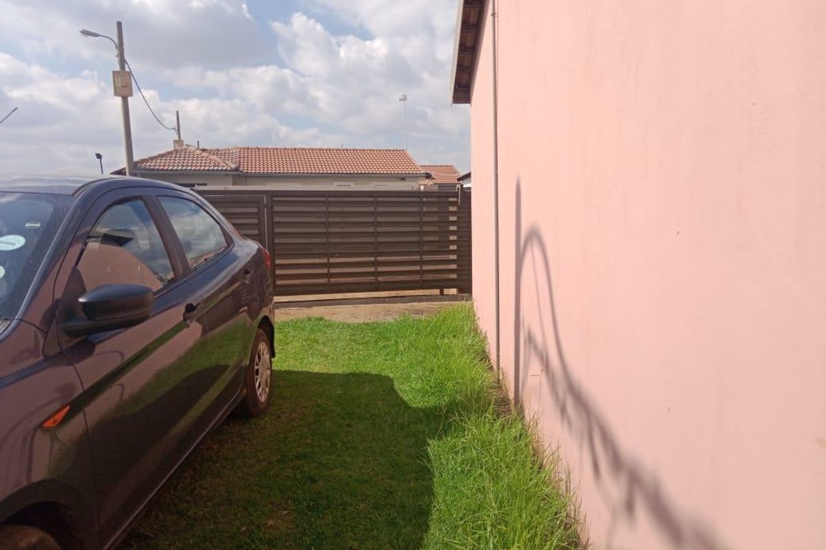 House For Sale In Alberton - Photo 4