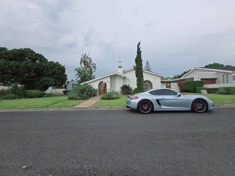 House For Sale In Cape Town - Photo 2