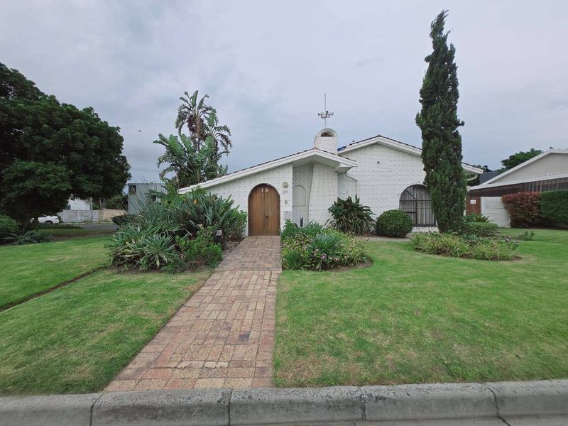 House For Sale In Cape Town - Photo 5