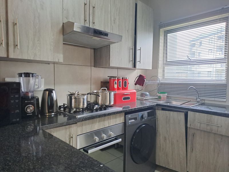 Apartment Rental Monthly In Midrand - Photo 2