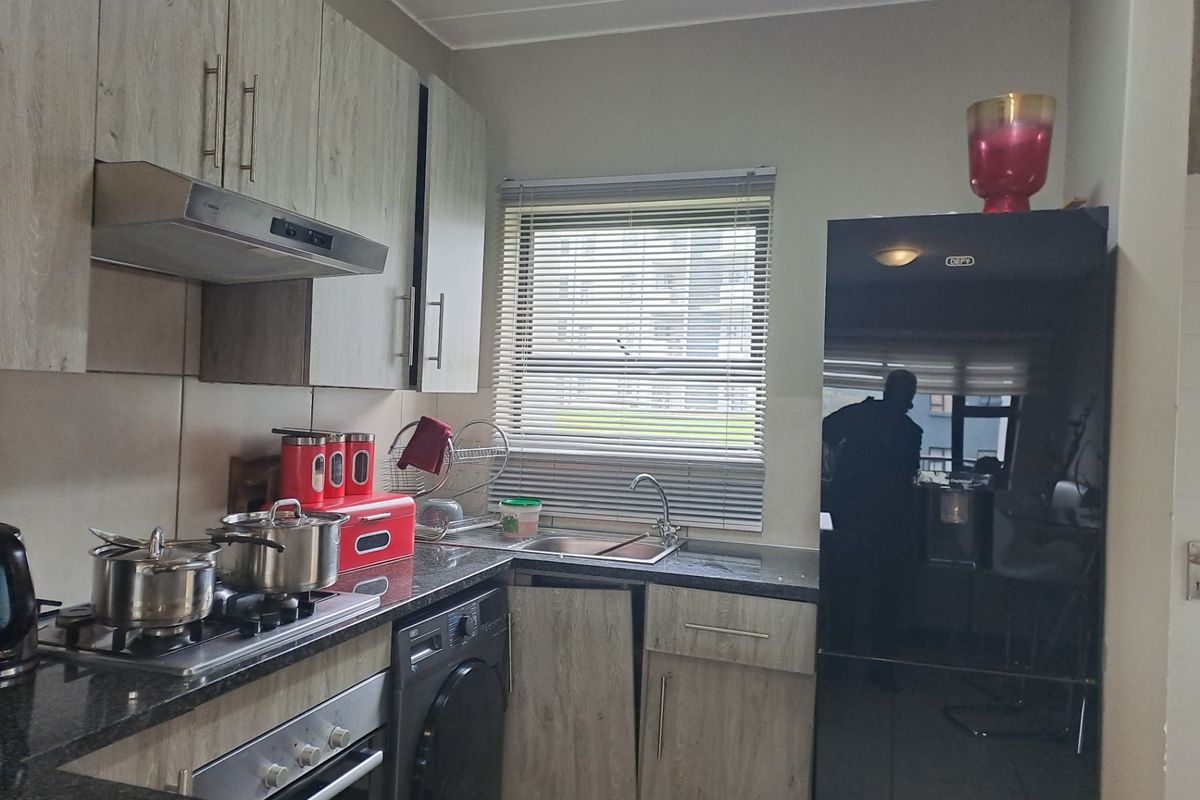 Apartment Rental Monthly In Midrand - Photo 3