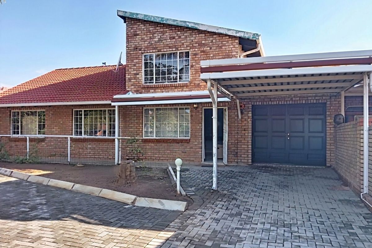 House For Sale In Pretoria - Photo 3