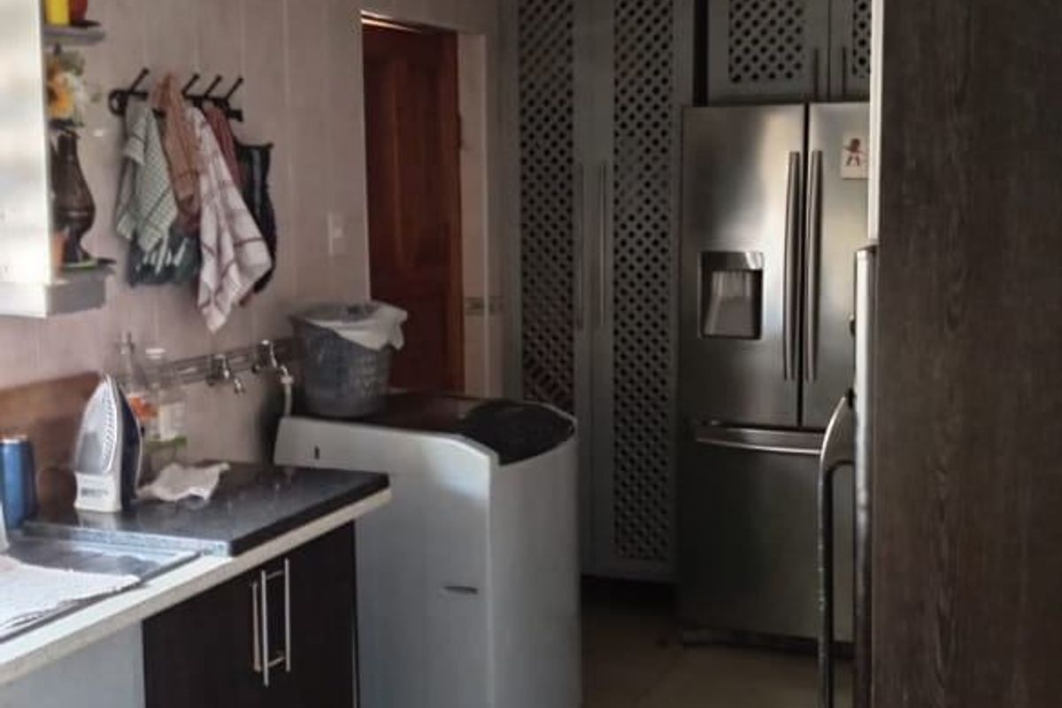 House For Sale In Pretoria - Photo 3