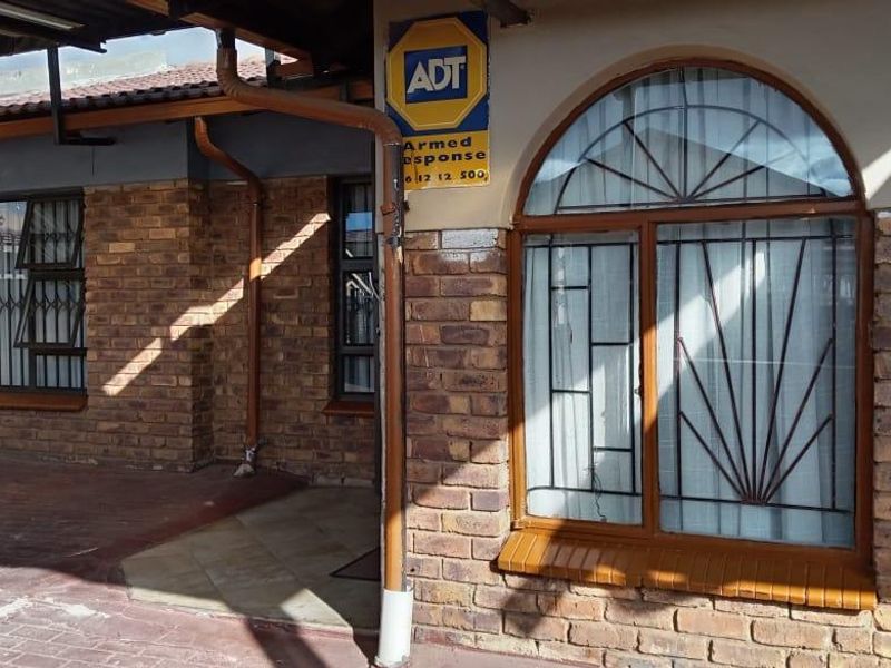 House For Sale In Pretoria - Photo 1