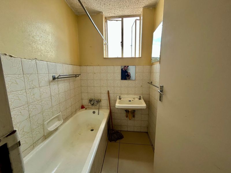 Apartment For Sale In Pretoria - Photo 7