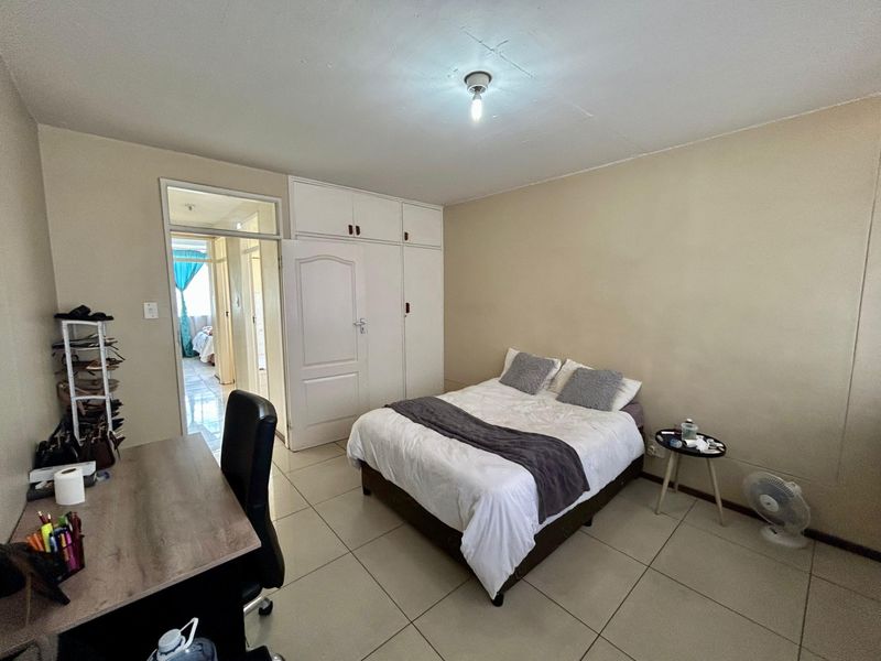 Apartment For Sale In Pretoria - Photo 4