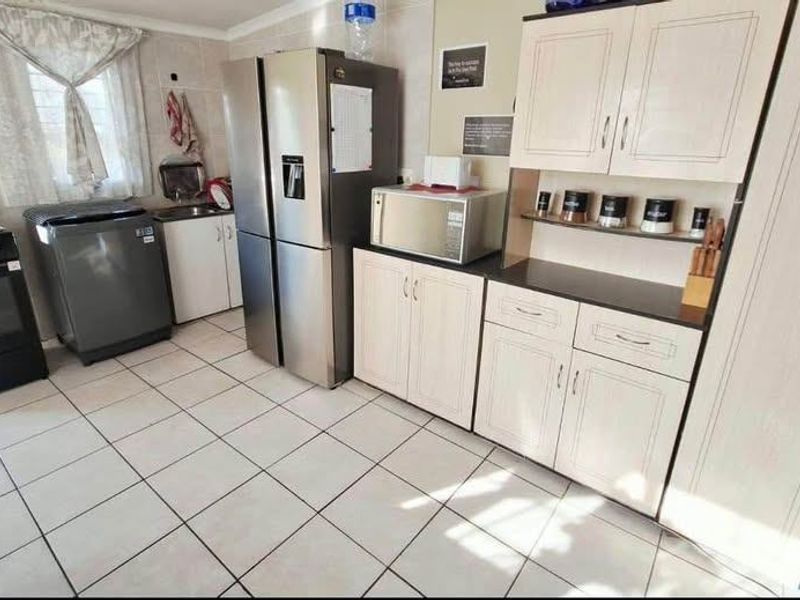 Apartment For Sale In Secunda - Photo 2