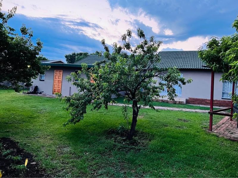 Apartment For Sale In Secunda - Photo 1