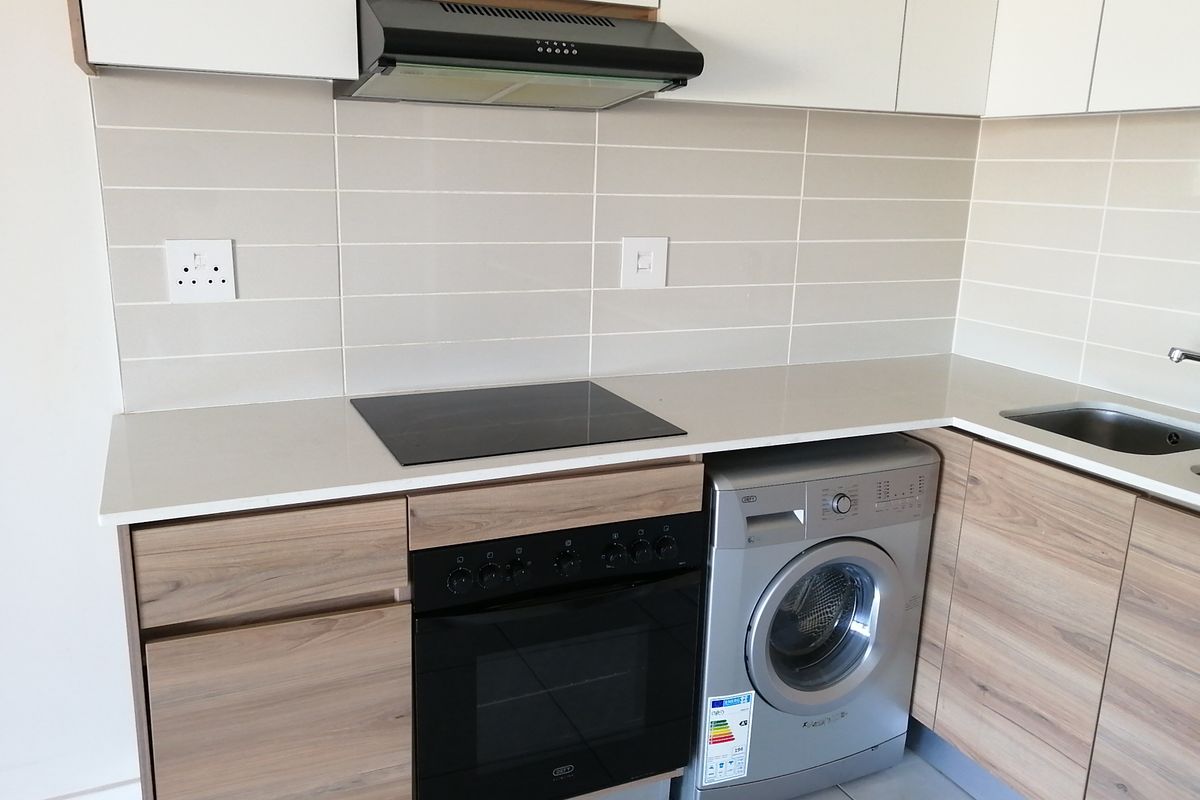 Apartment Rental Monthly In Midrand - Photo 4