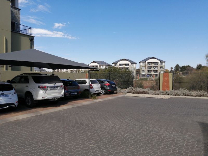 Apartment Rental Monthly In Midrand - Photo 2