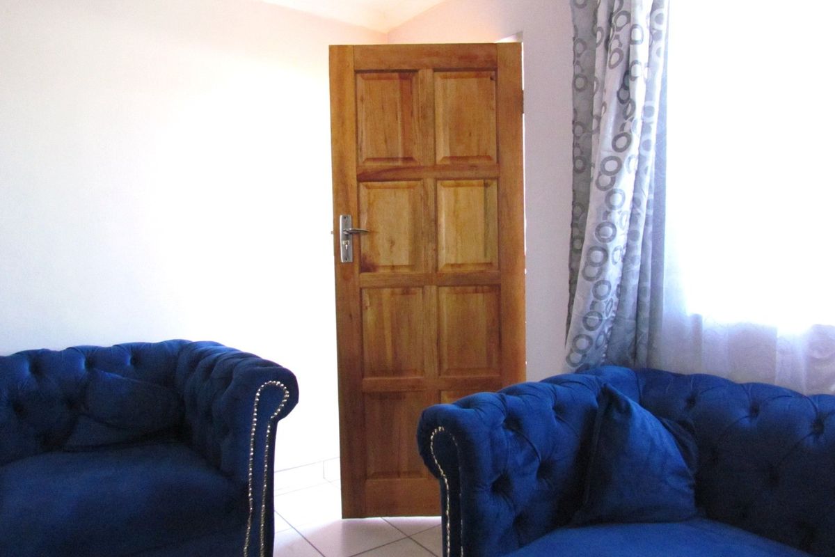 House For Sale In Port Elizabeth - Photo 4