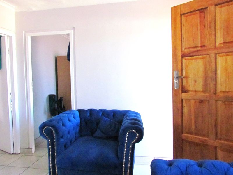 House For Sale In Port Elizabeth - Photo 2