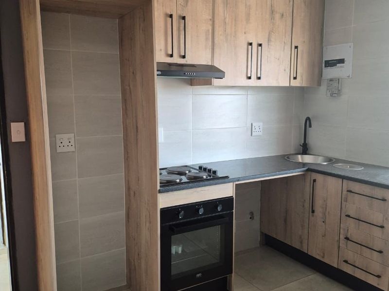 Apartment Rental Monthly In Soweto - Photo 6