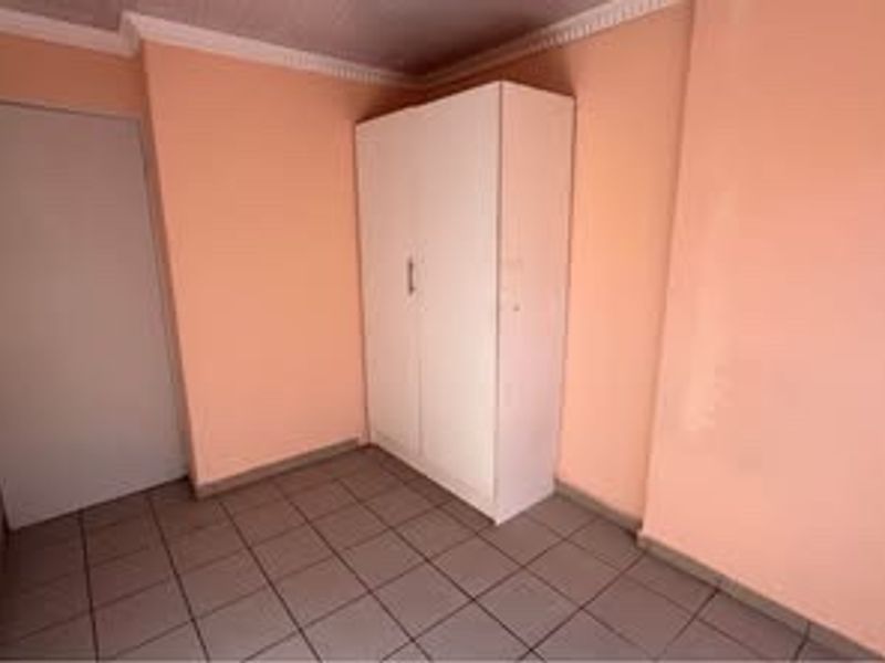 House Rental Monthly In Soweto - Photo 6