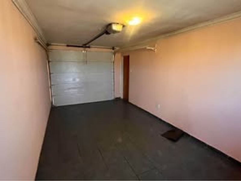 House Rental Monthly In Soweto - Photo 10