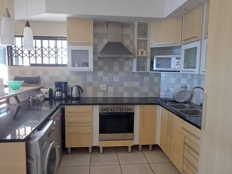 Apartment For Sale In Margate - Photo 2