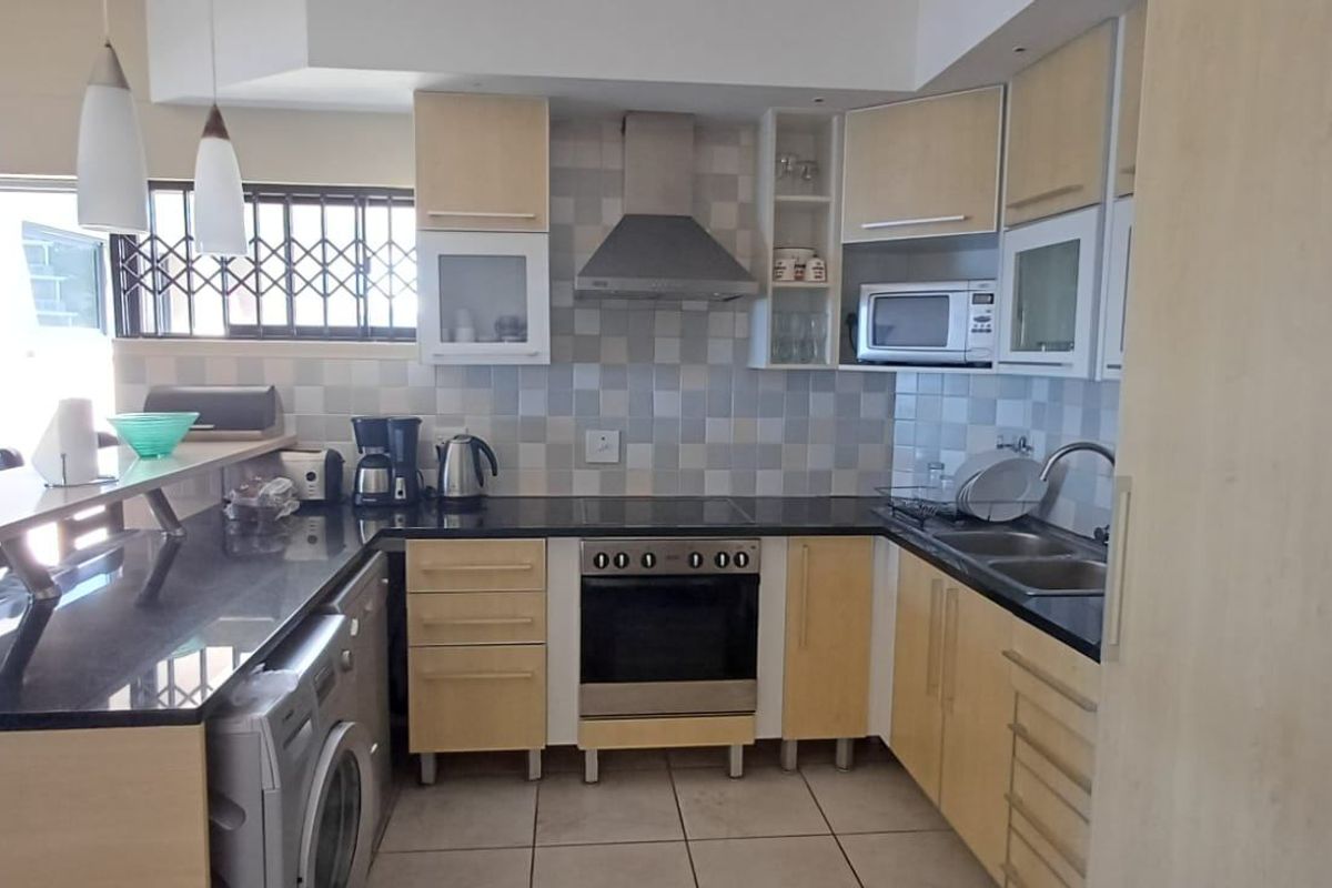 Apartment For Sale In Margate - Photo 2