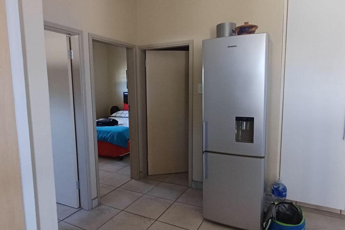 Apartment For Sale In Margate - Photo 4