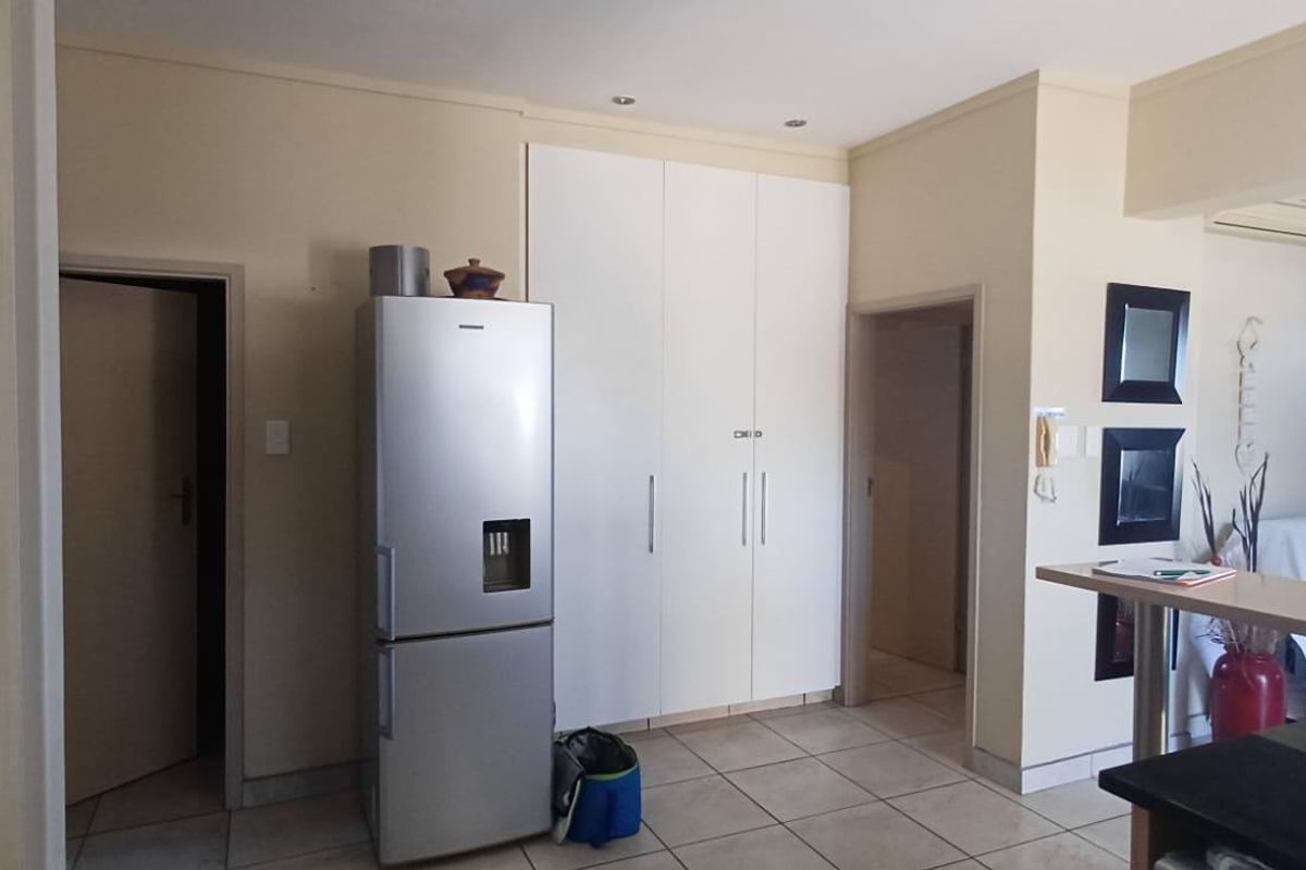 Apartment For Sale In Margate - Photo 5