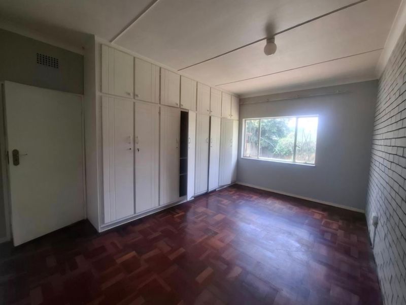 House Rental Monthly In Springs - Photo 9