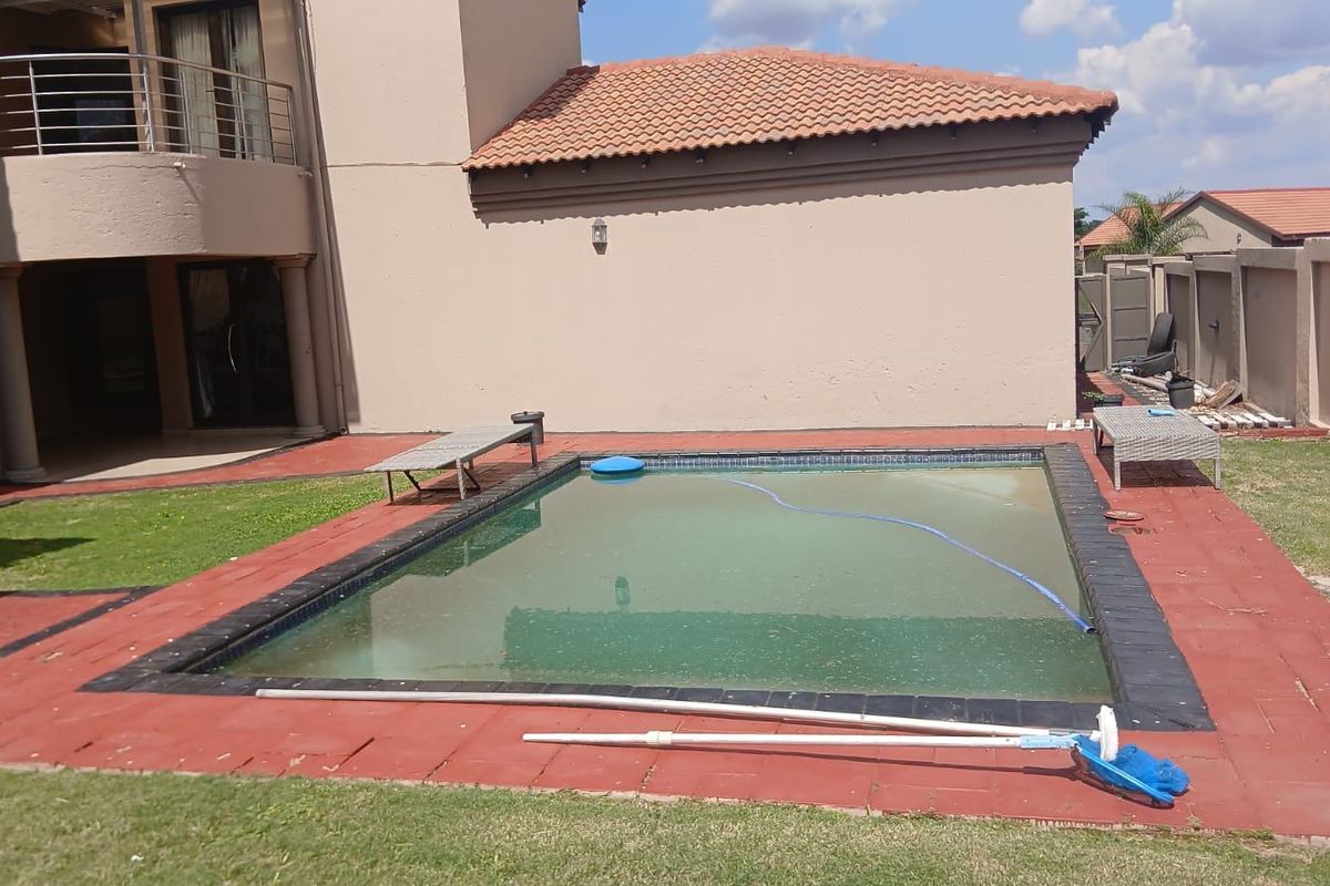 House For Sale In Rayton - Photo 4