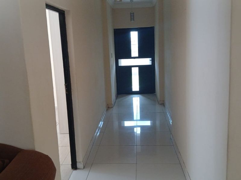 House For Sale In Rayton - Photo 5