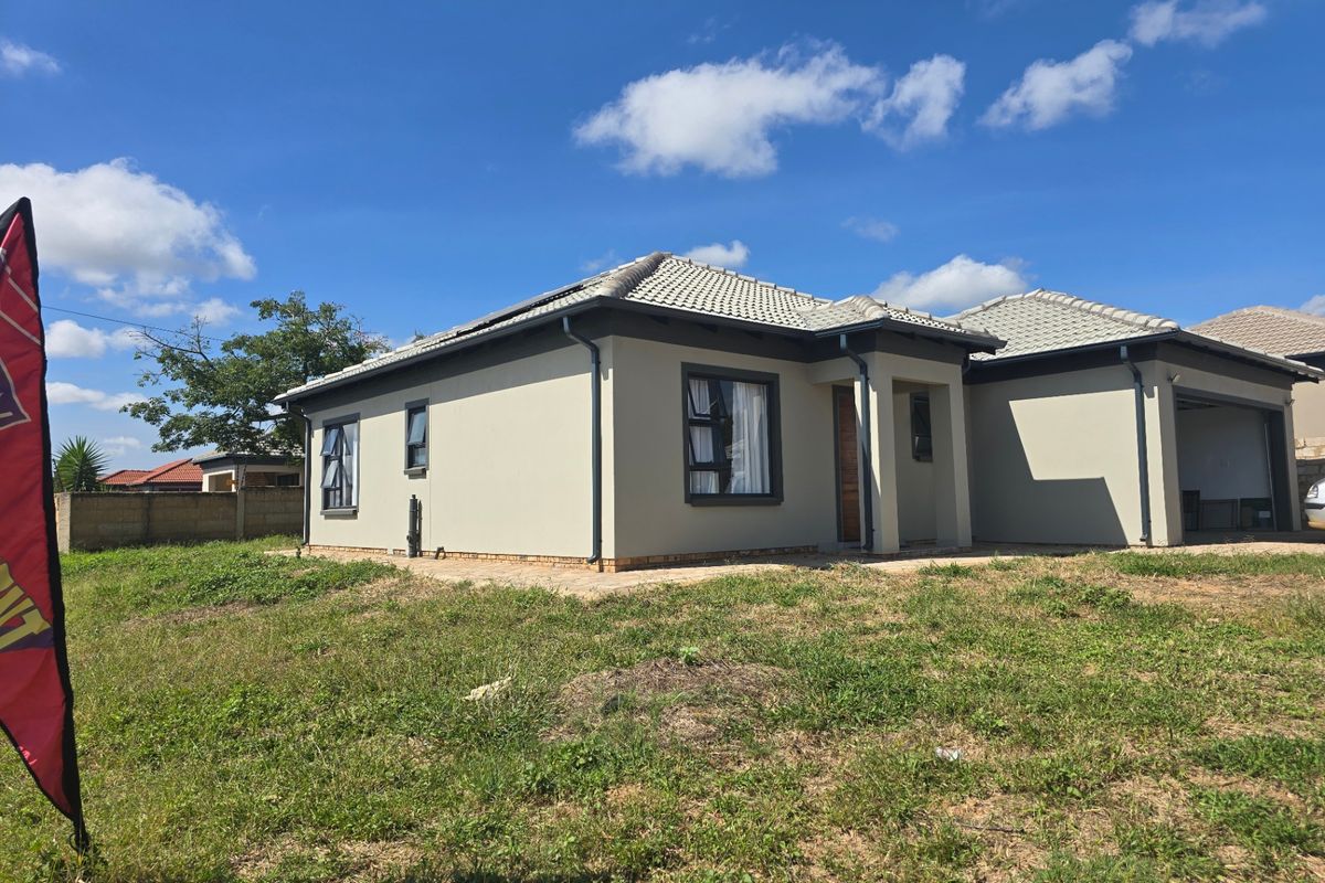 House For Sale In Rayton - Photo 4