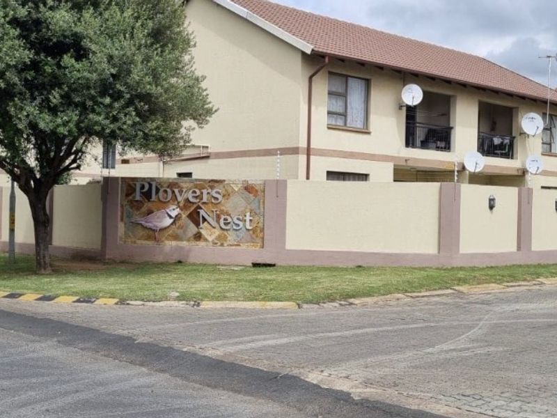 Apartment For Sale In Boksburg - Photo 2