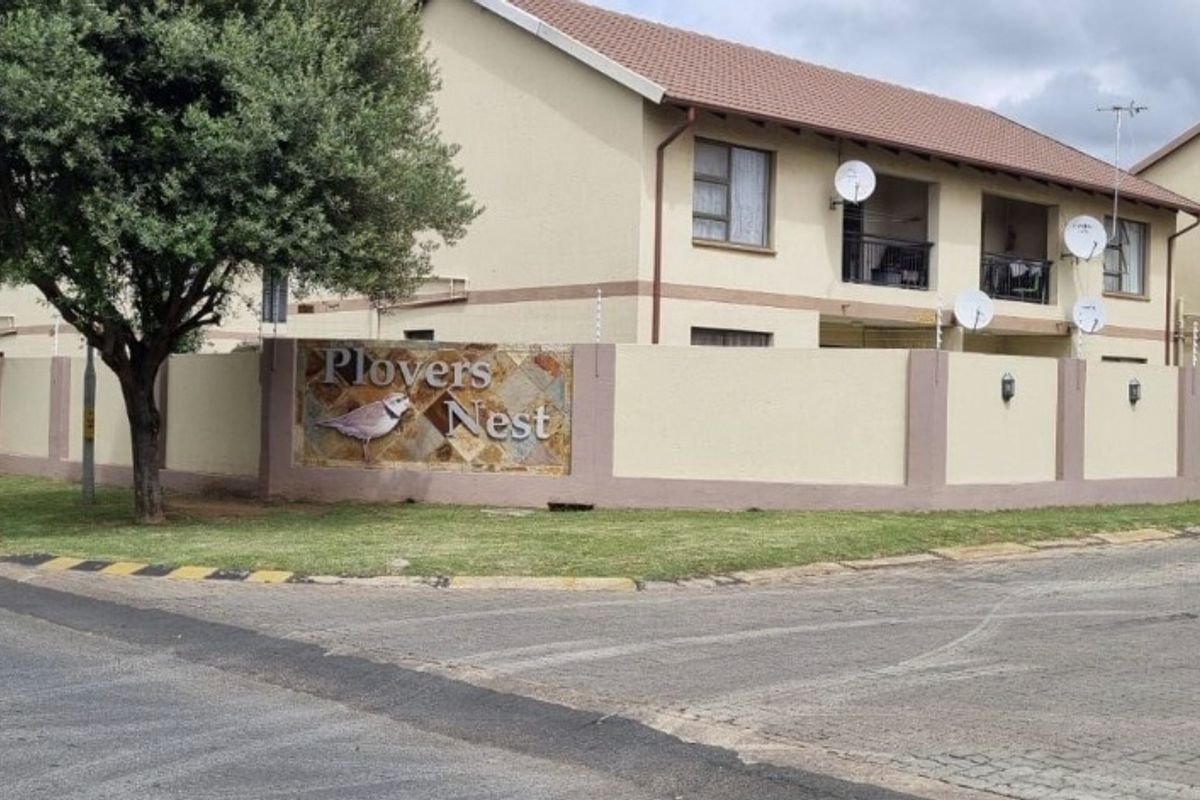 Apartment For Sale In Boksburg - Photo 2