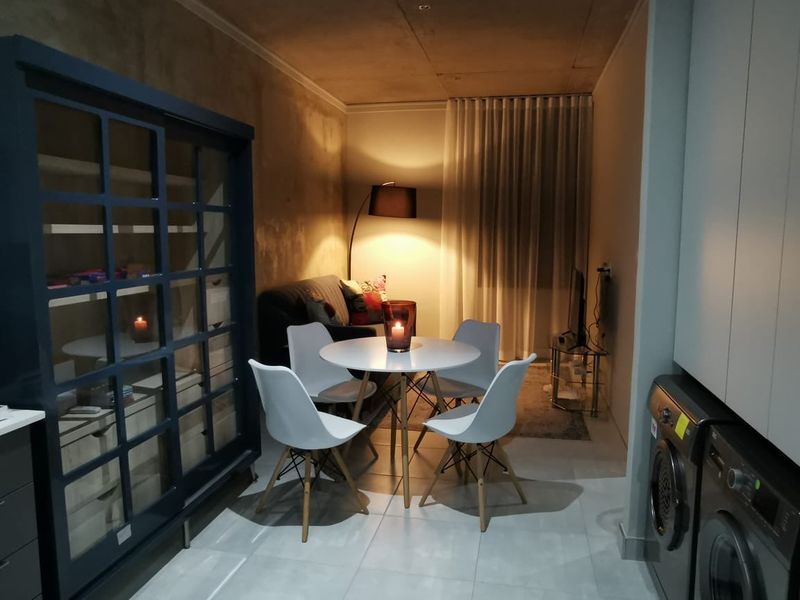 Apartment For Sale In Pretoria - Photo 2