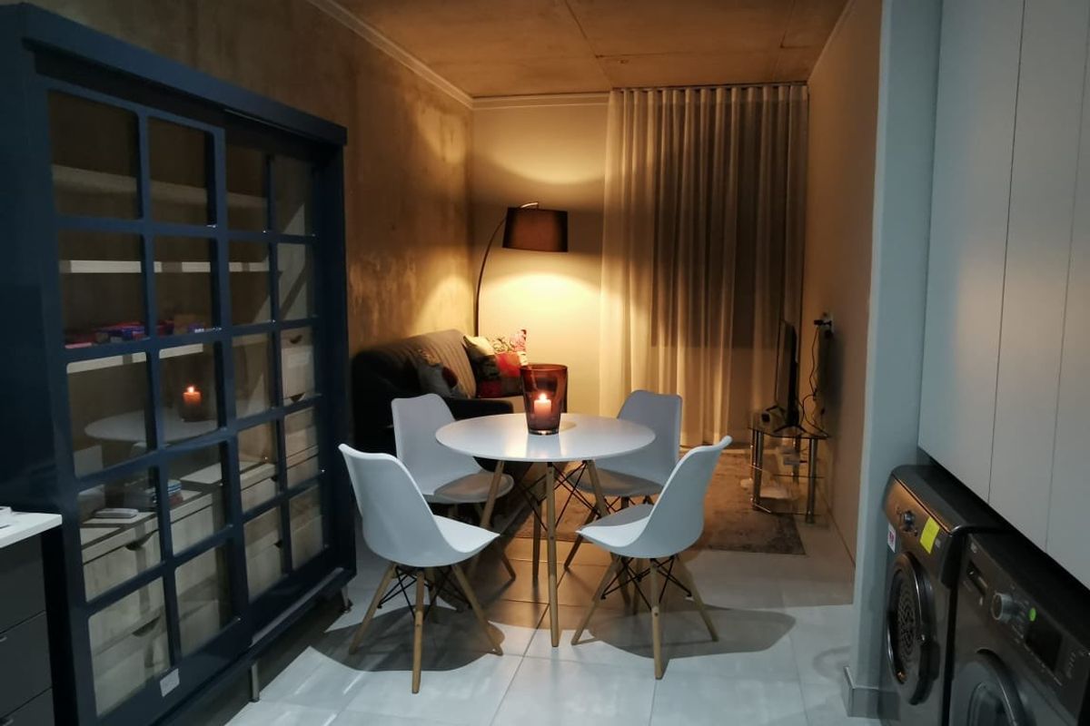 Apartment For Sale In Pretoria - Photo 2