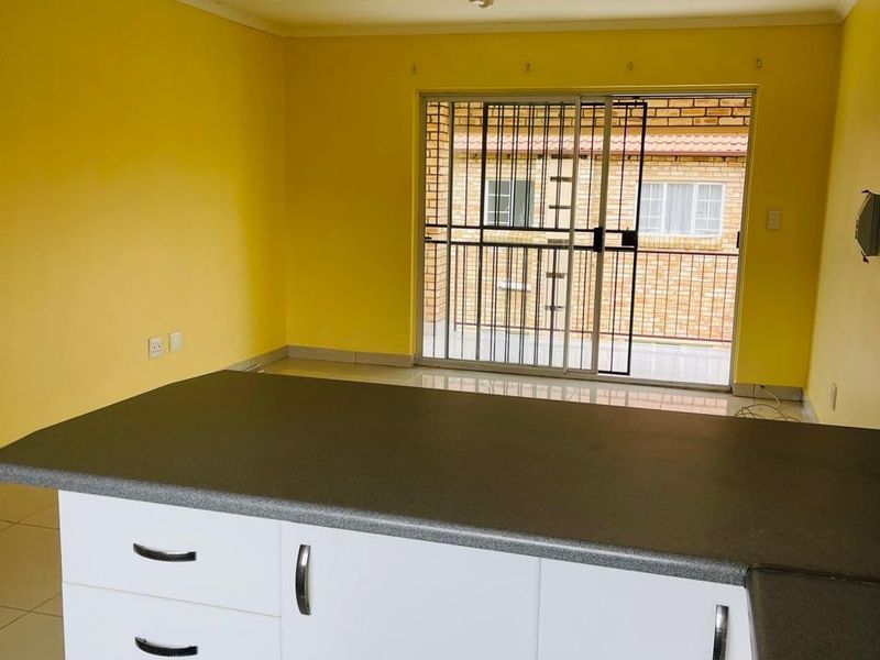 Apartment Rental Monthly In Midrand - Photo 3