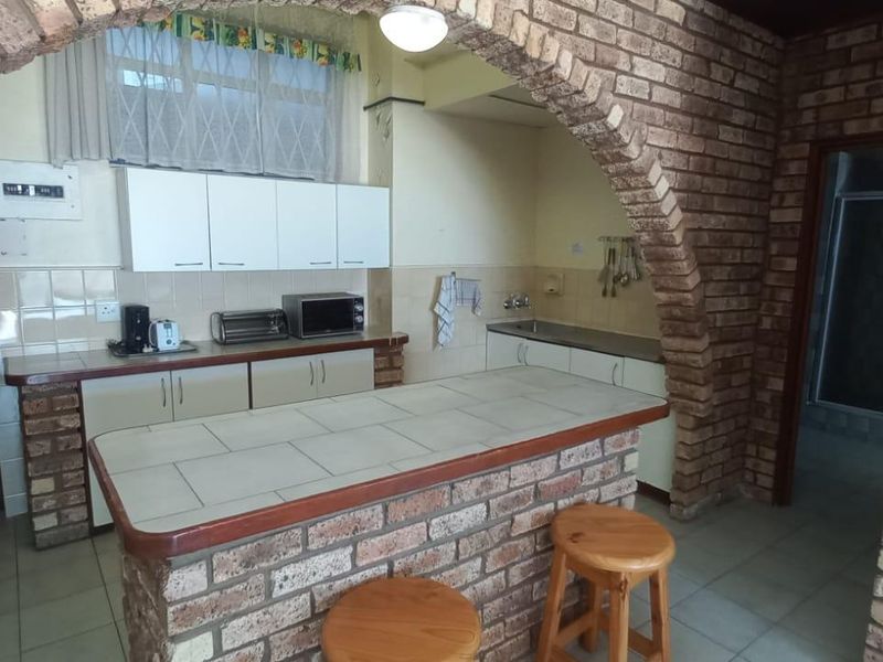 Apartment For Sale In Margate - Photo 6