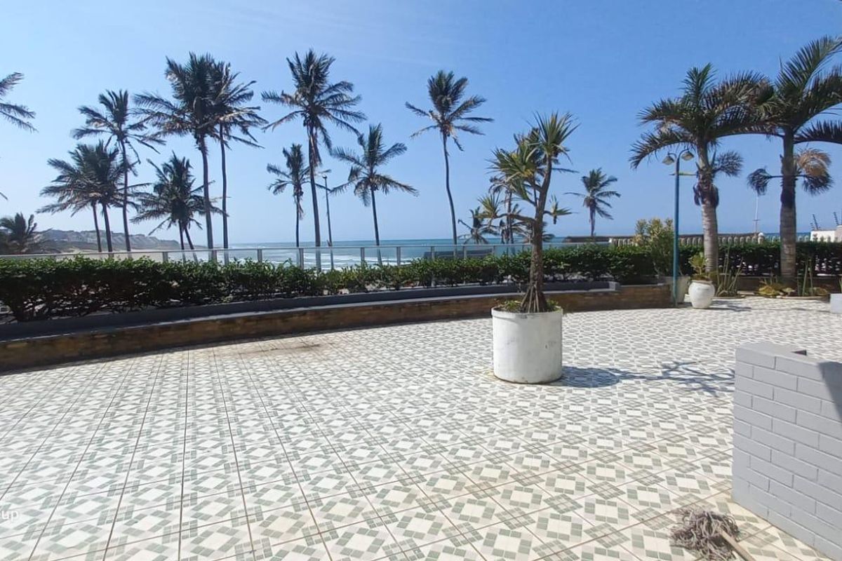Apartment For Sale In Margate - Photo 3