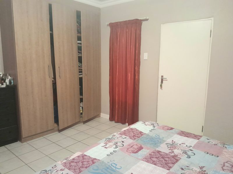 Apartment Rental Monthly In Sandton - Photo 4