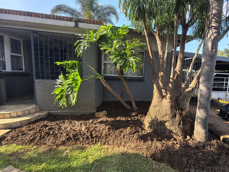 House For Sale In Nigel - Photo 2