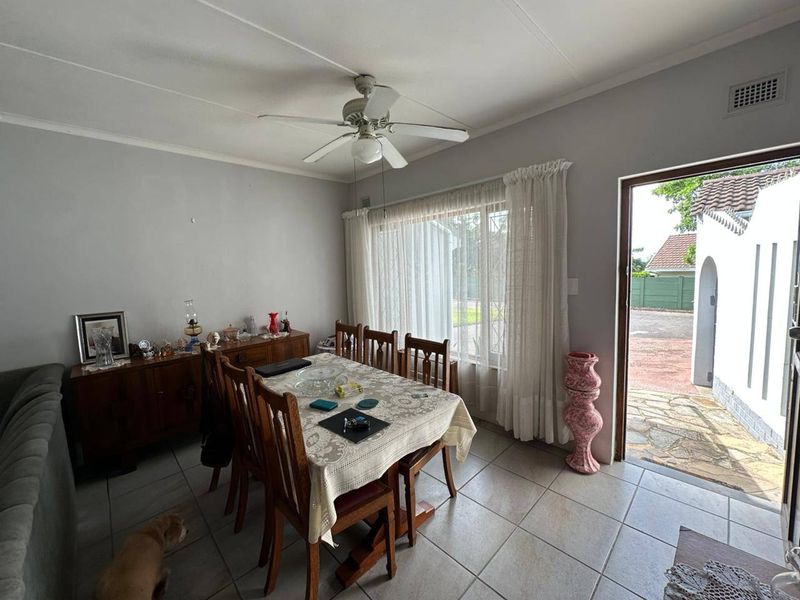 Townhouse For Sale In Port Shepstone - Photo 5
