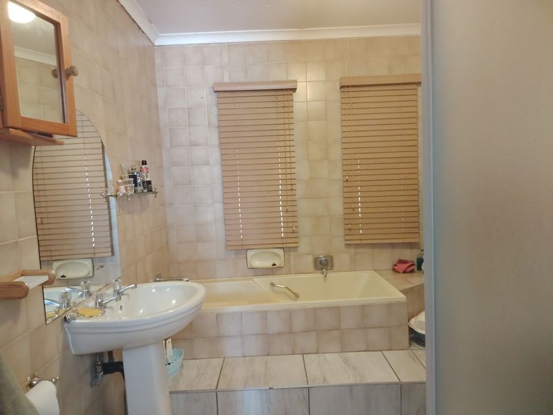 House For Sale In Nigel - Photo 8