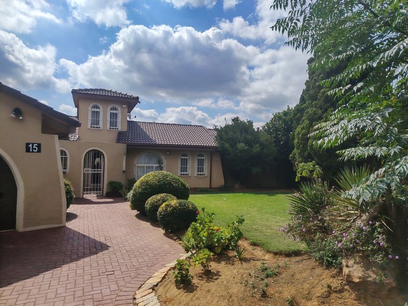 House For Sale In Nigel - Photo 3