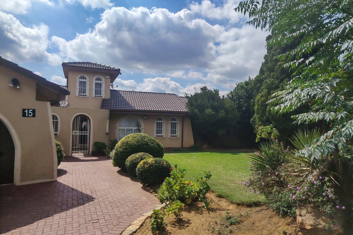 House For Sale In Nigel - Photo 3