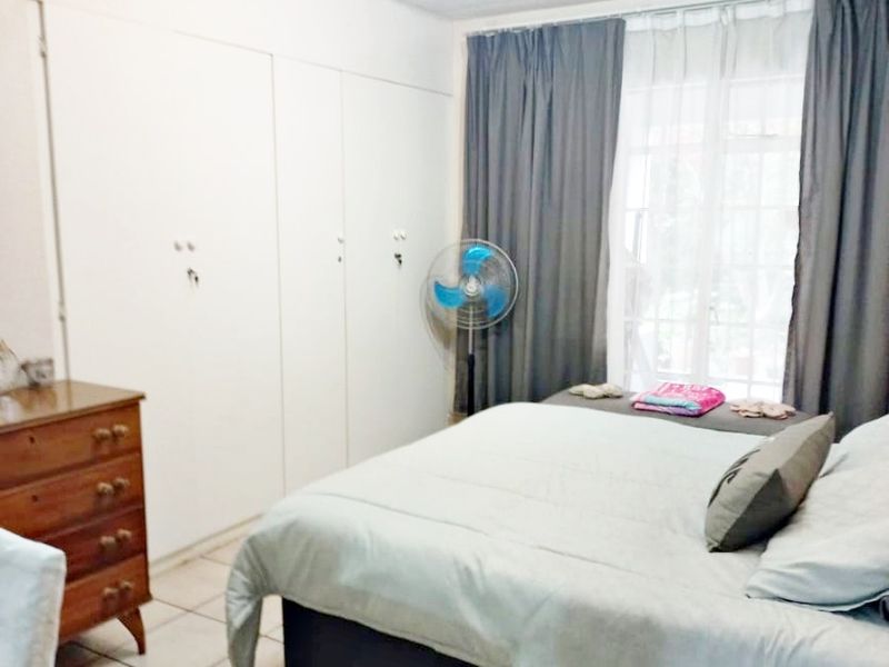 Townhouse Rental Monthly In Edenvale - Photo 10